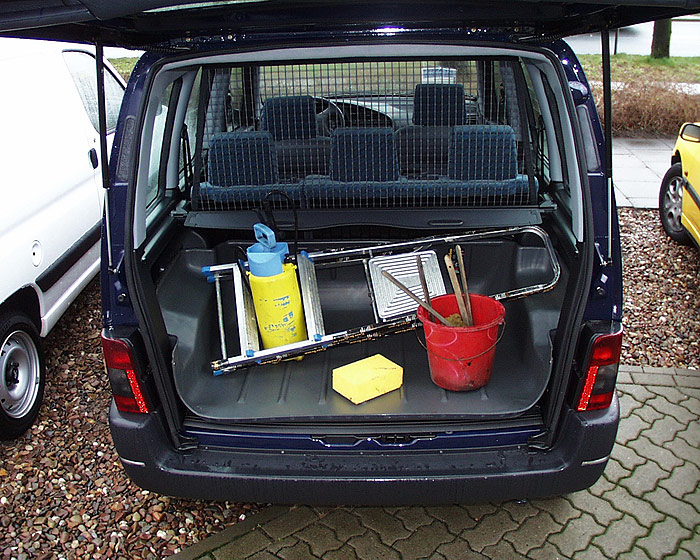 Carbox Commercial Liner for Citroen Berlingo/Peugeot Partner
