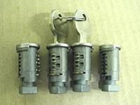 :Atera GIRO - 4 identical locks (2 carriers) no. AR3010