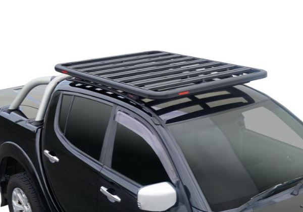 Mitsubishi L 200 double cab (2006 to 2015):Yakima LockNLoad Platform A with LNL legs and fitting kit 8000319