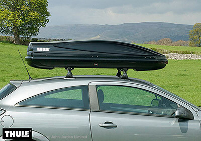 Thule Atlantis 600 gloss black box no. 666-4 