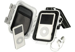 "iProtect": Peli i1010 iPod protective waterproof microcase