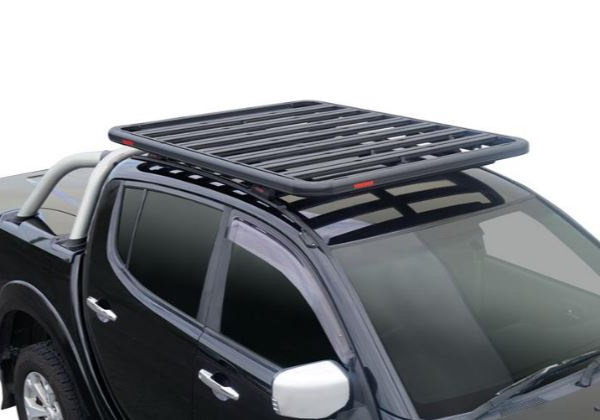 Mitsubishi L 200 double cab (2015 onwards):Yakima LockNLoad Platform A with LNL legs and fitting kit 8000330