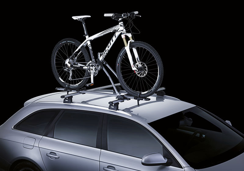 locking upright cycle carrier Thule FreeRide 530 