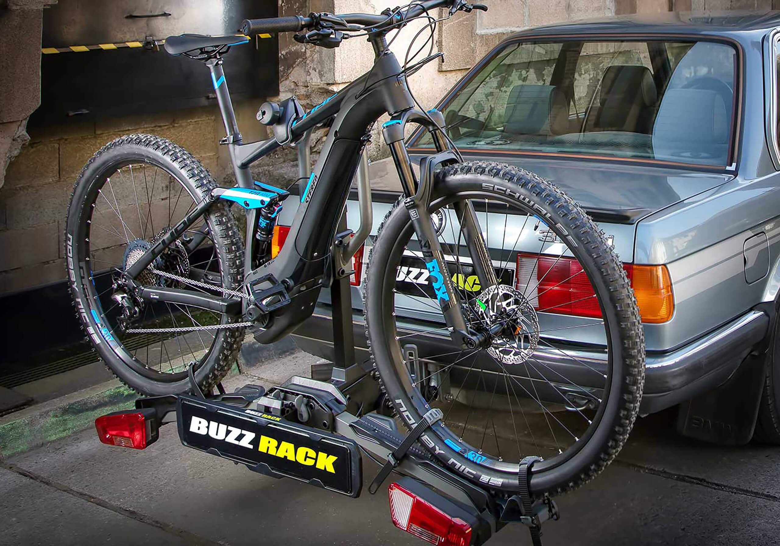 BUZZ RACK E Scorpion 1 bike folding rack no. BRP611