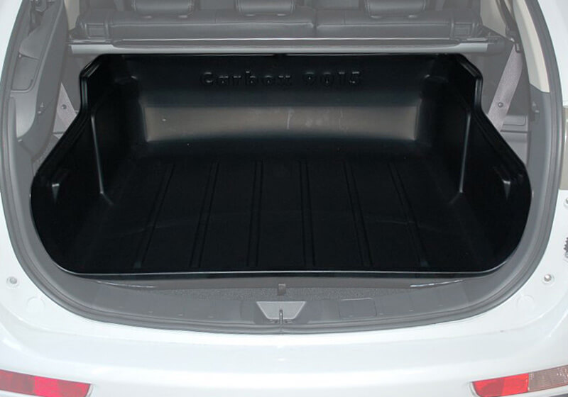 Mitsubishi Outlander (2013 to 2022):Carbox Classic S boot liner, black, for Mitsubishi Outlander, 109015000