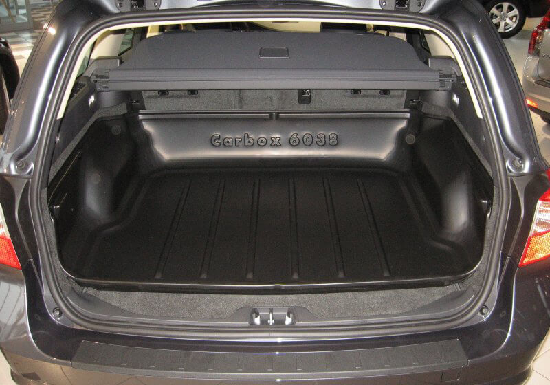 Carbox Classic S boot liner, black, for Volvo V70 / XC70 estate, 106038000