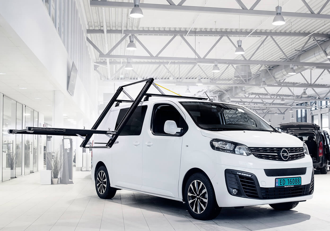 Peugeot Expert L3 (long) H1 (low roof) (2016 onwards):Dropracks XL roof loading system (includes extra 1200mm connecting parts)