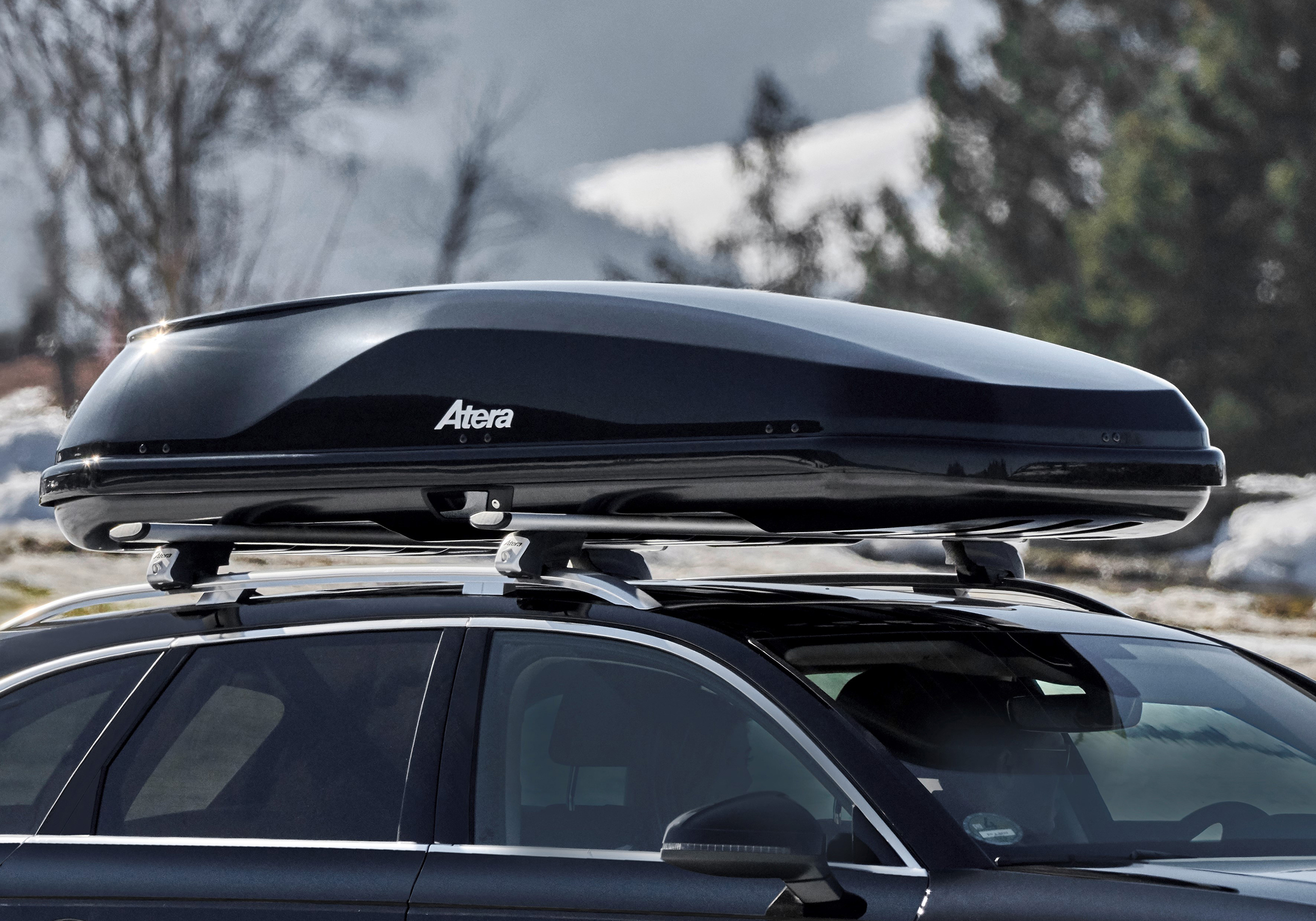 Package deal: Atera Casar L AR2292 roof box, gloss black, and bars