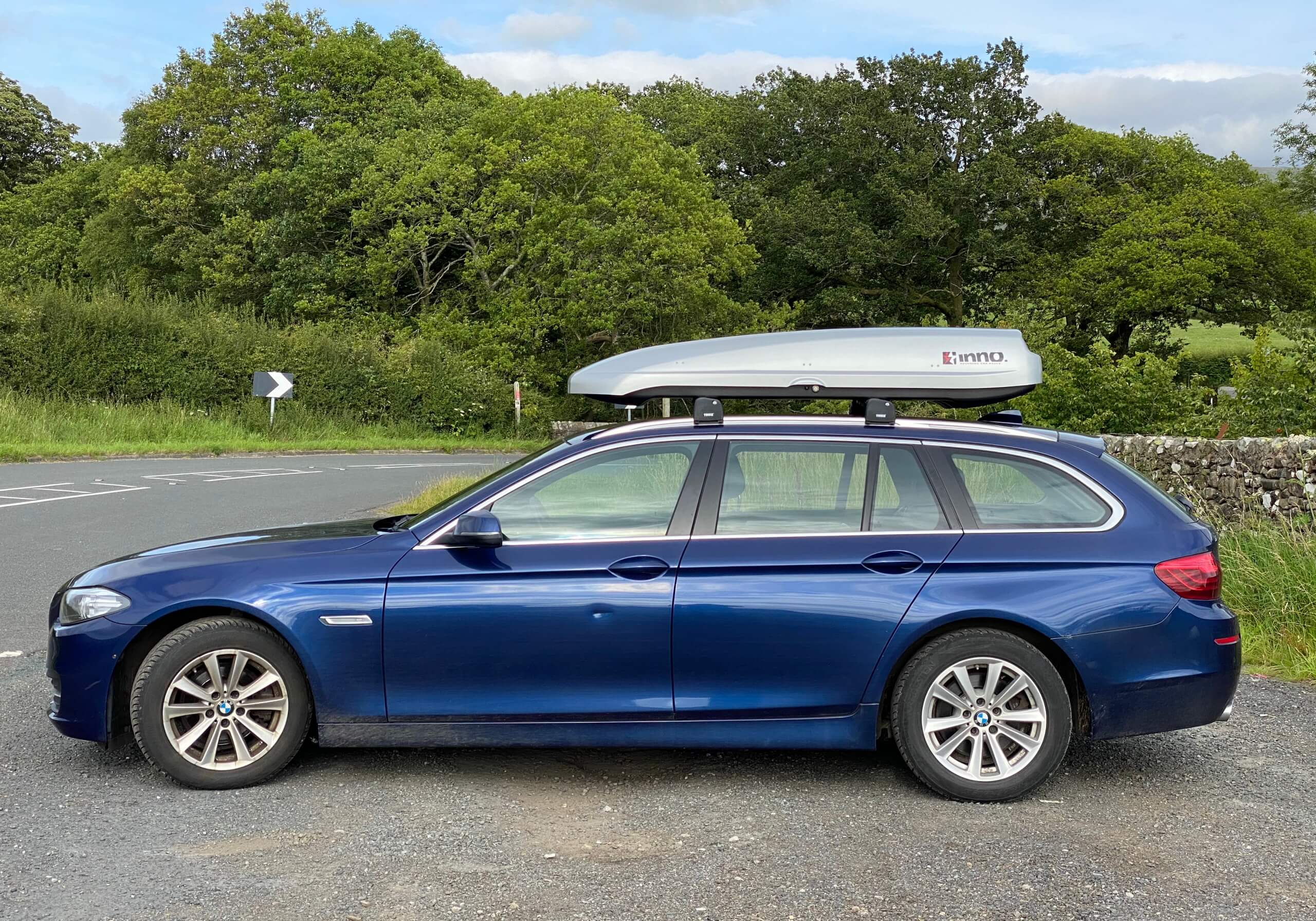 Silver on sale roof box