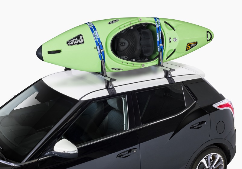 :CRUZ folding kayak carrier with roof bars