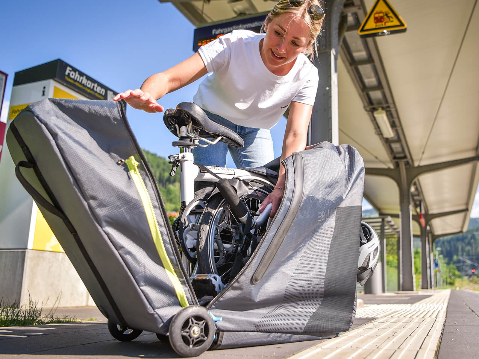 Bike Boxes and Bike Cases for Bromptons and folding bikes Bike Boxes and Bike Cases for Bromptons and folding bikes