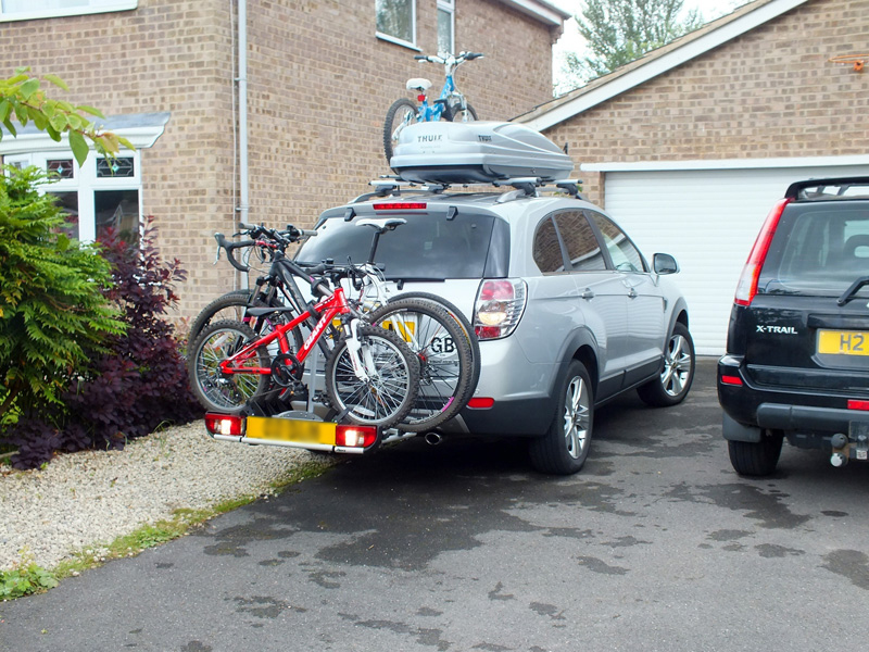 Atera STRADA DL 3 to 4 bike carrier (UK lights) no. AR2603