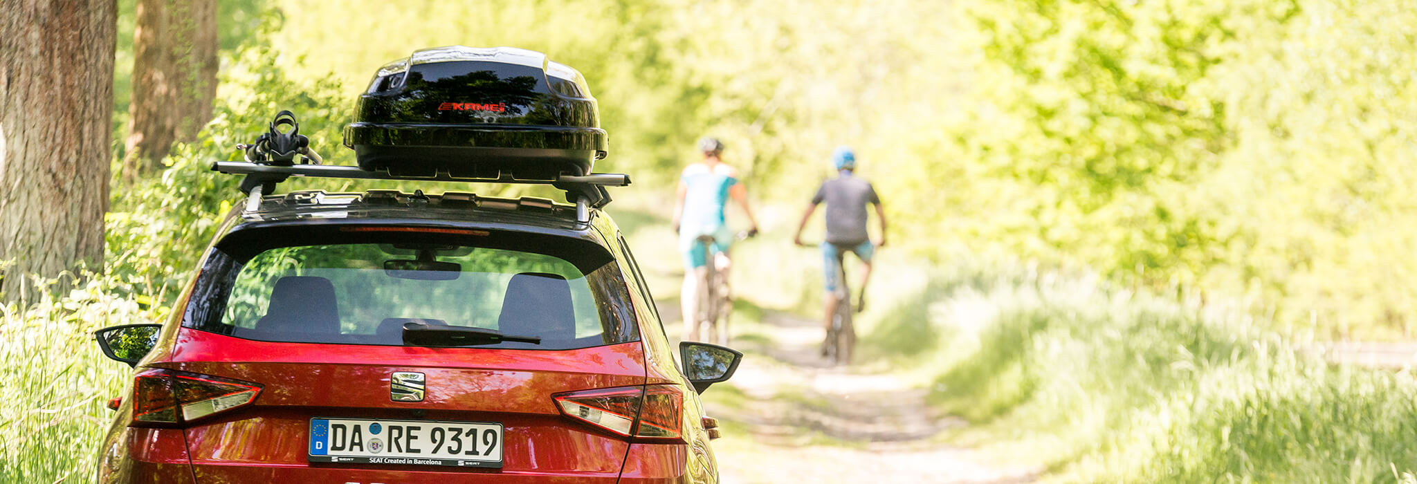 Kamei 330 Roof Box with a bike carrier